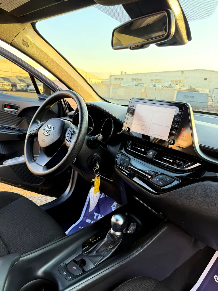 2019 TOYOTA CHR AWD ECO 2.0 USA IMPORTED - Image 12