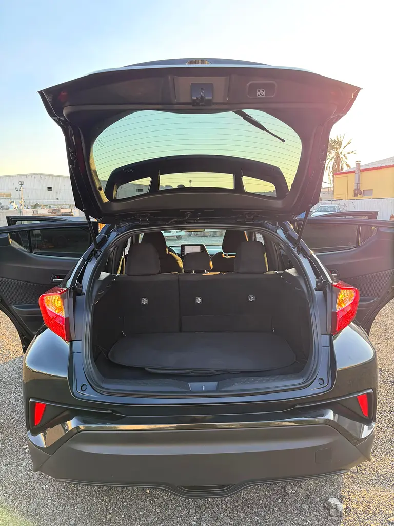 2019 TOYOTA CHR AWD ECO 2.0 USA IMPORTED - Image 6