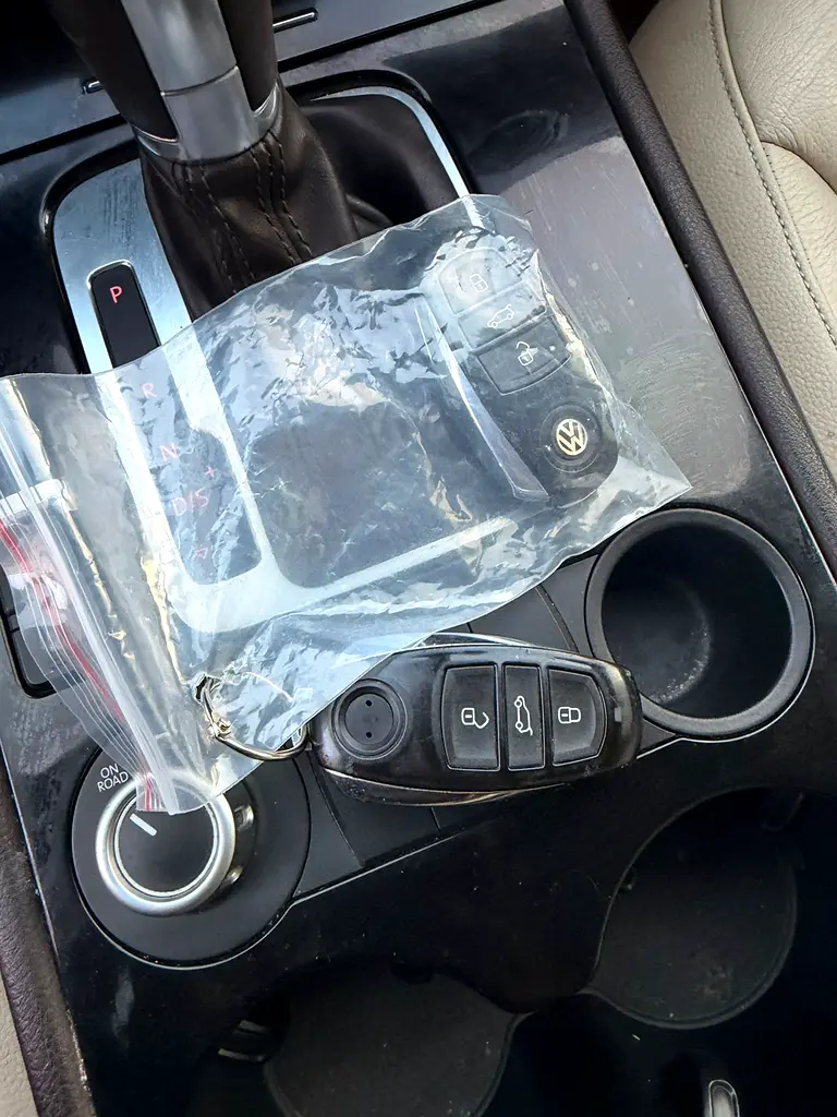 Volkswagen Touareg 2014 Mid Option GCC - Image 12