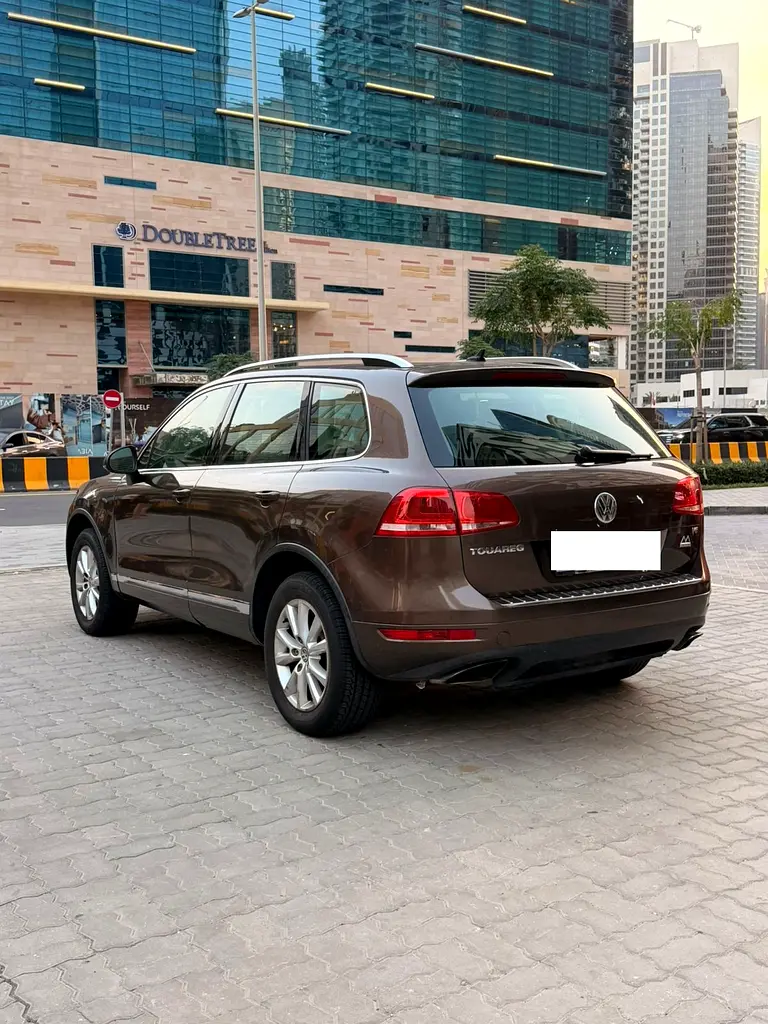Volkswagen Touareg 2014 Mid Option GCC - Image 7