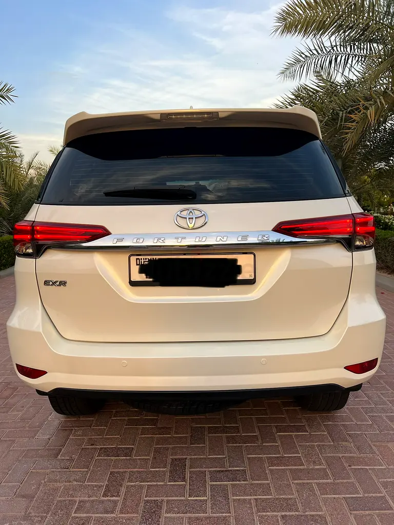Lady Driven Toyota Fortuner 2020 EXR GCC Specs - Image 4