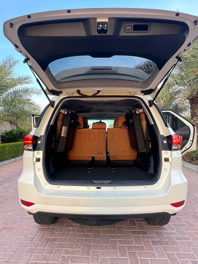 Lady Driven Toyota Fortuner 2020 EXR GCC Specs - Image 6