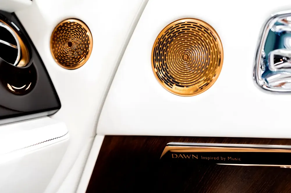 Rolls-Royce Dawn 2020 - Exquisite Luxury Convertible - Image 16