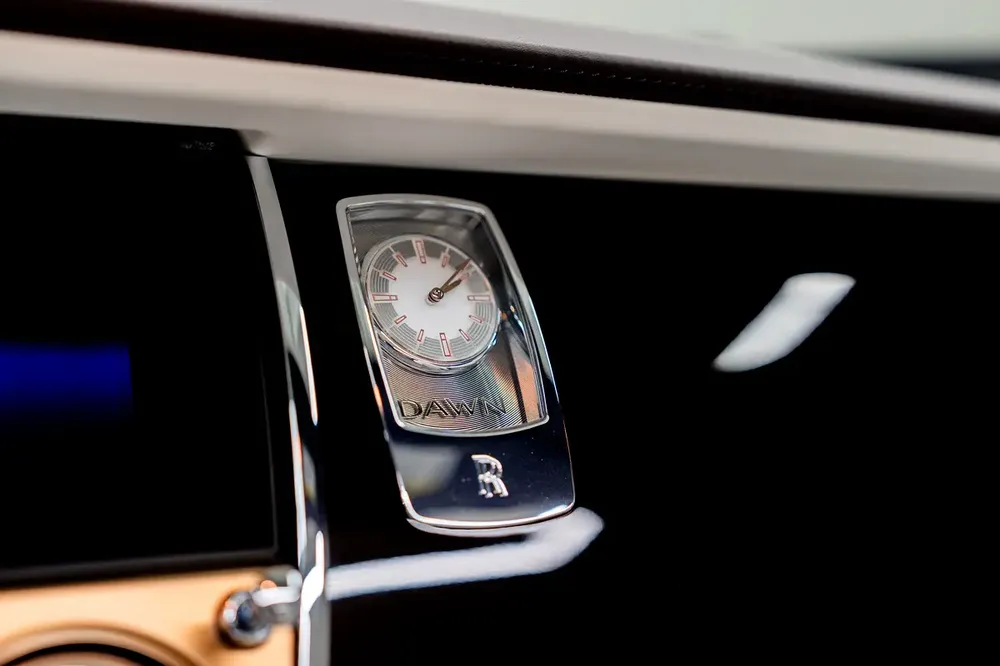 Rolls-Royce Dawn 2020 - Exquisite Luxury Convertible - Image 20