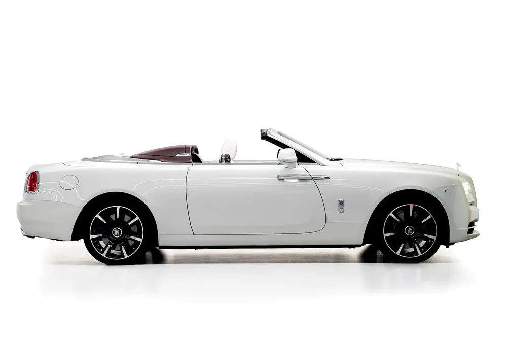 Rolls-Royce Dawn 2020 - Exquisite Luxury Convertible - Image 4