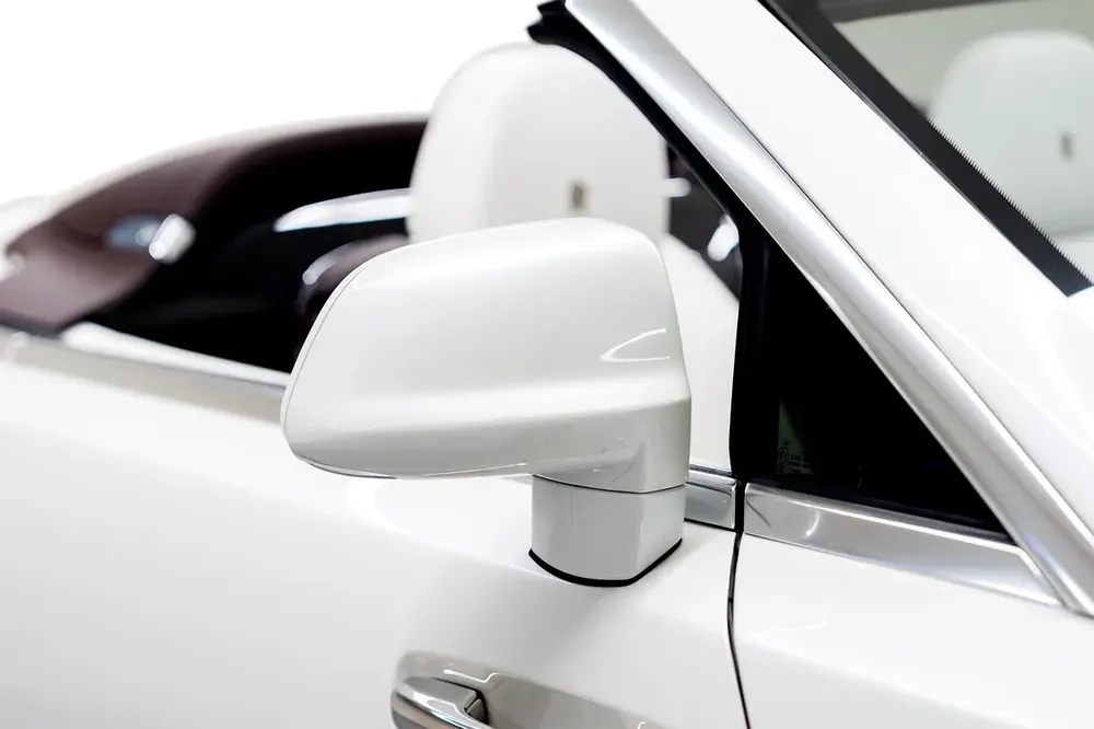 Rolls-Royce Dawn 2020 - Exquisite Luxury Convertible - Image 8
