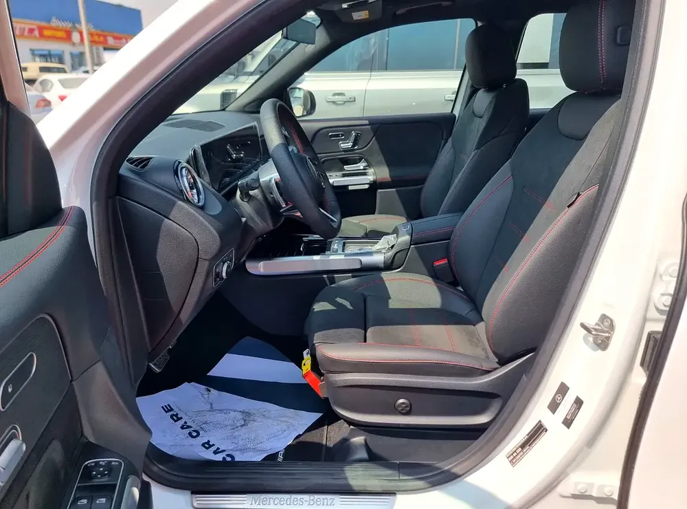 Mercedes-Benz GLB 200 AMG SUV 7 Seater Under Warranty 2025 GCC - Image 12