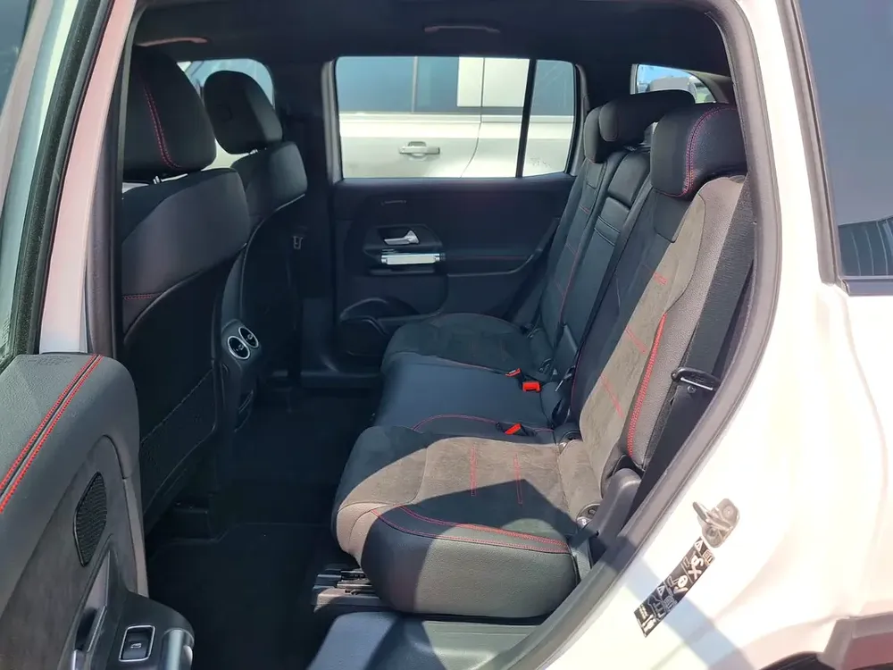Mercedes-Benz GLB 200 AMG SUV 7 Seater Under Warranty 2025 GCC - Image 16