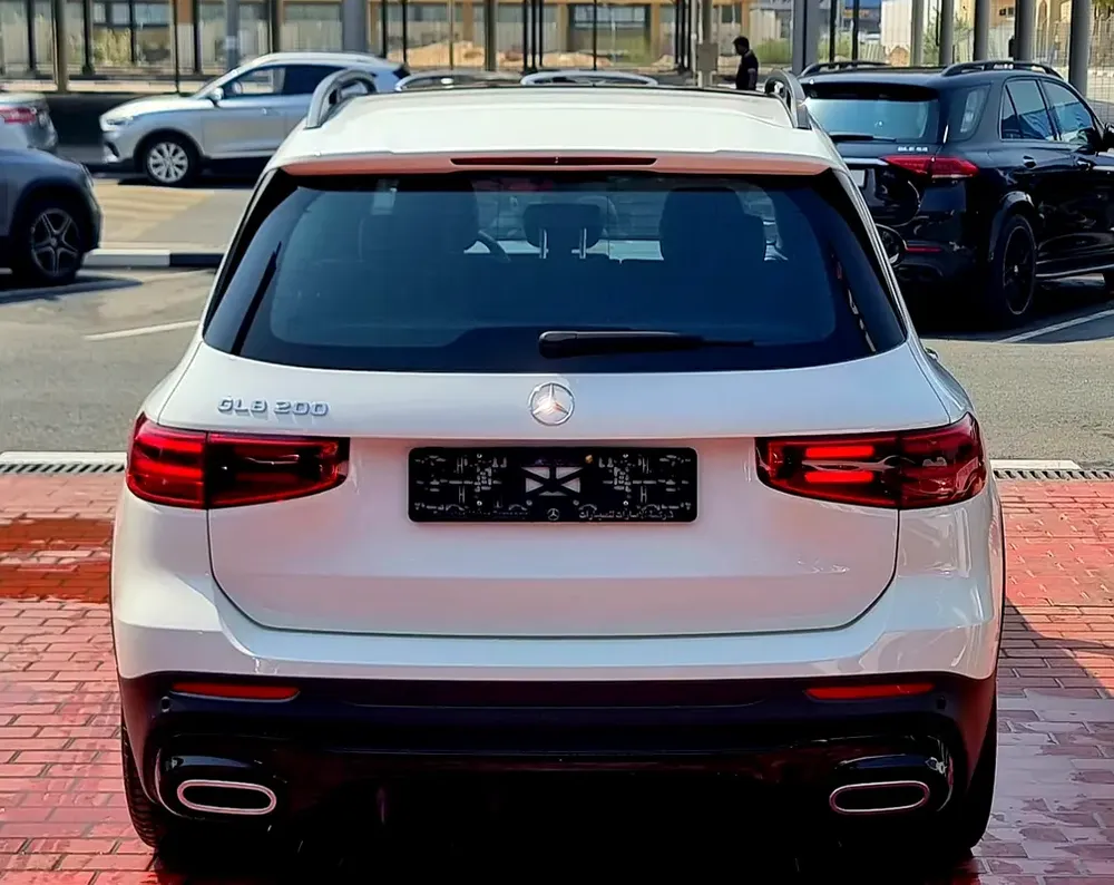 Mercedes-Benz GLB 200 AMG SUV 7 Seater Under Warranty 2025 GCC - Image 6