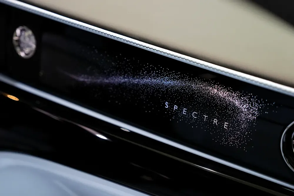 2024 Rolls-Royce Spectre, Bespoke Audio, Starlight, 293 KM ONLY, Dealer Warr + Serv!! - Image 13