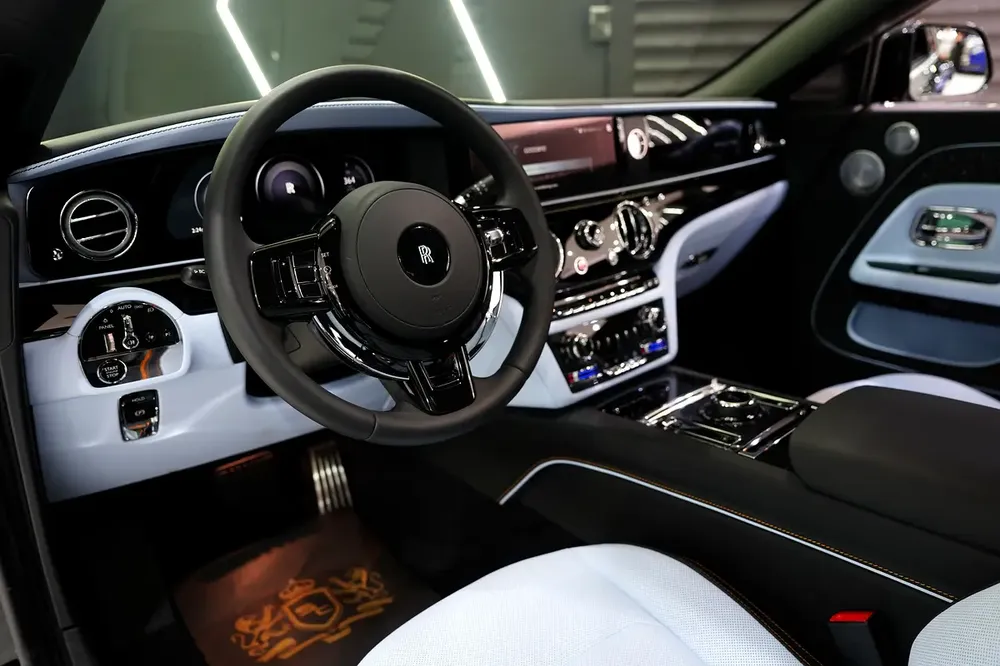 2024 Rolls-Royce Spectre, Bespoke Audio, Starlight, 293 KM ONLY, Dealer Warr + Serv!! - Image 4