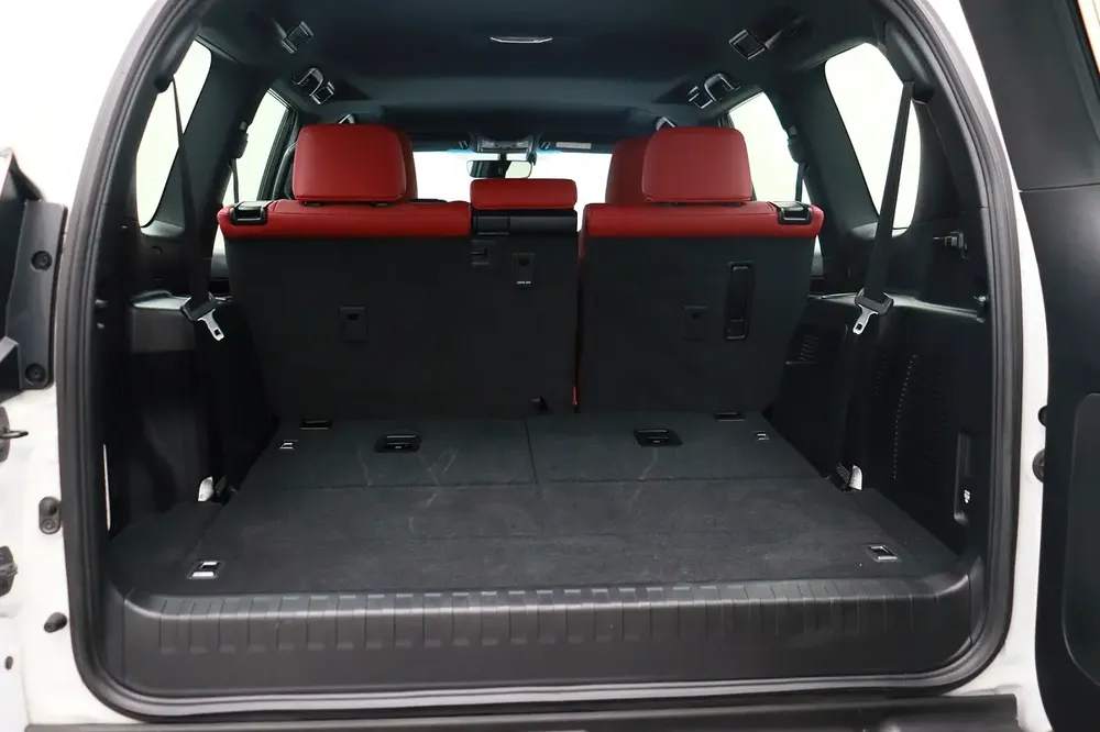 **Special offer** 2023 GX SUV P 4.6L AT Premier - Image 18
