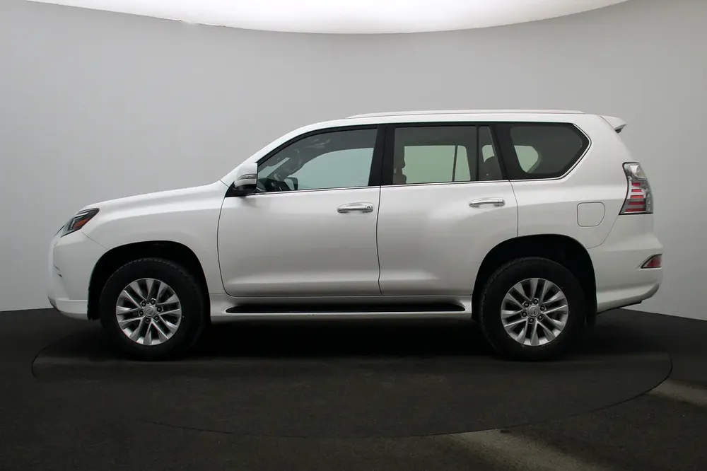 **Special offer** 2023 GX SUV P 4.6L AT Premier - Image 6