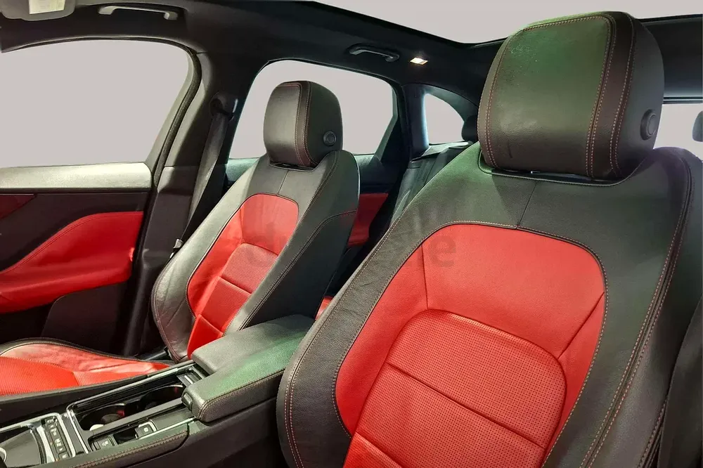AED 1084/month | 2017 Jaguar F-Pace 35T R-Sport | GCC Specs | Ref#429739 - Image 11