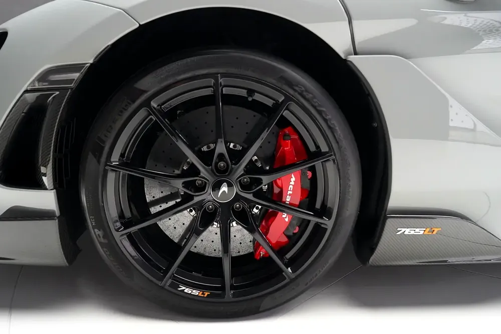 765 LT | FULL CARBON INTERIOR AND EXTERIOR | NARDO GREY | GCC - Image 11
