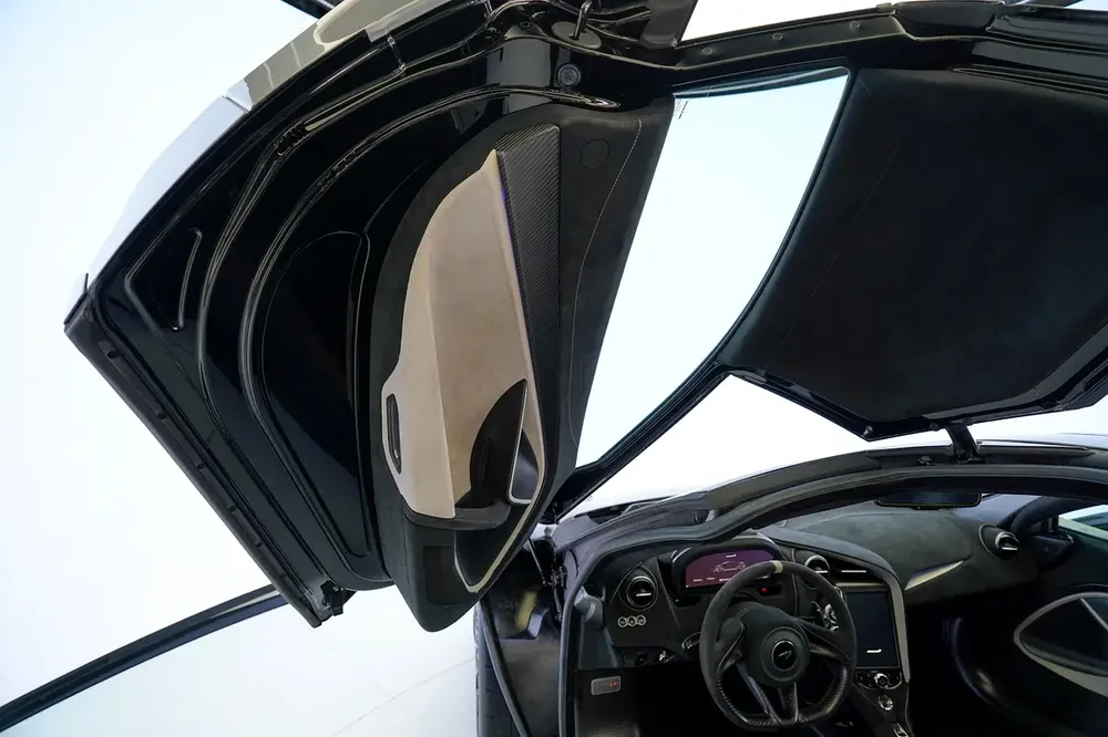 765 LT | FULL CARBON INTERIOR AND EXTERIOR | NARDO GREY | GCC - Image 14