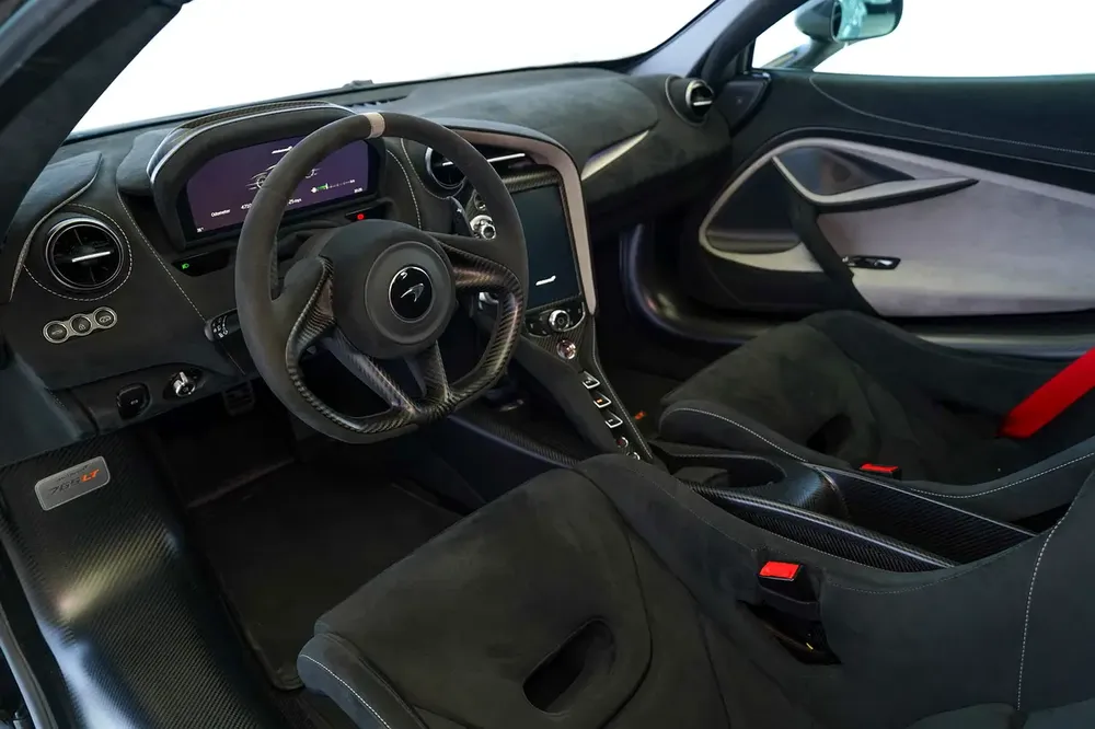 765 LT | FULL CARBON INTERIOR AND EXTERIOR | NARDO GREY | GCC - Image 16
