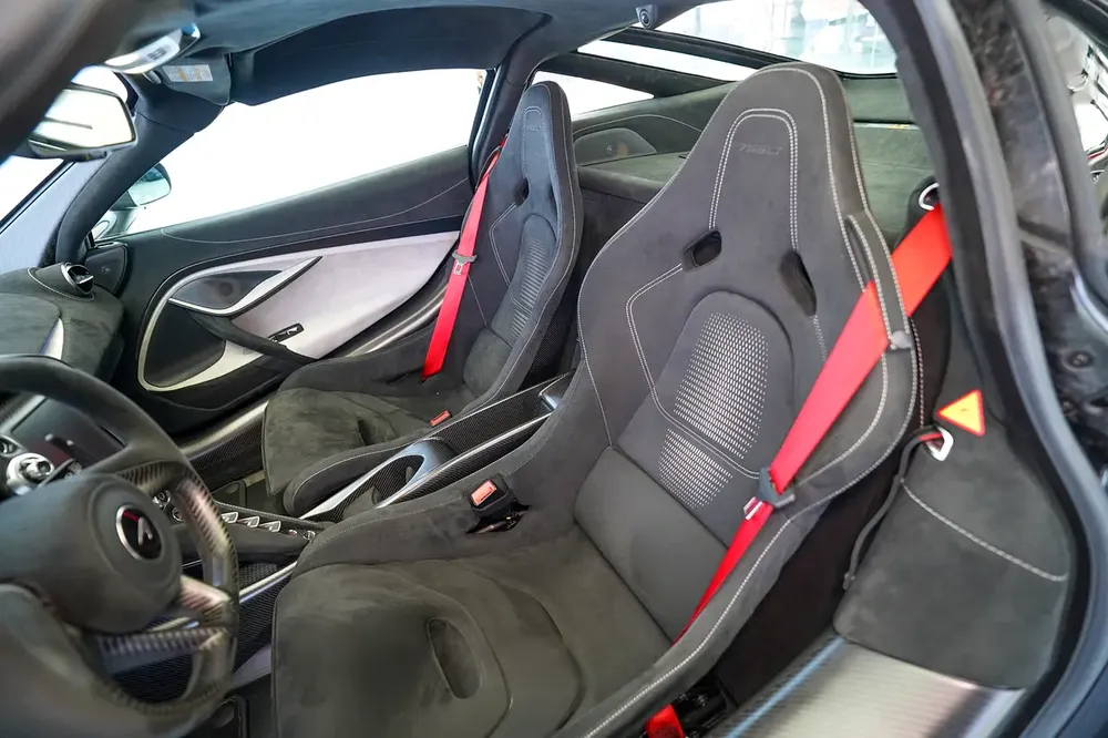 765 LT | FULL CARBON INTERIOR AND EXTERIOR | NARDO GREY | GCC - Image 17