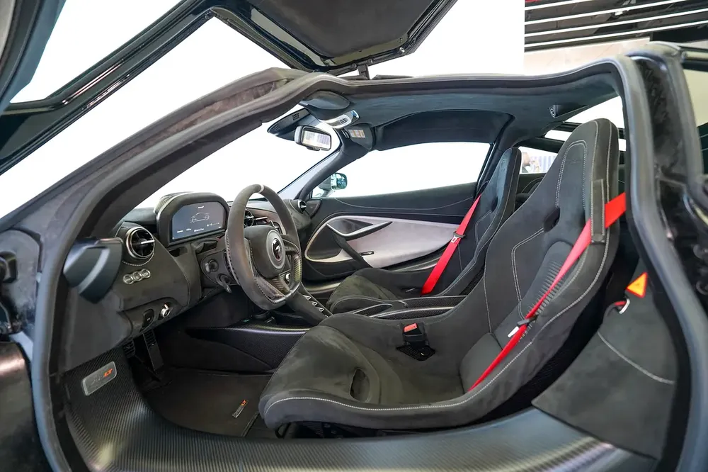765 LT | FULL CARBON INTERIOR AND EXTERIOR | NARDO GREY | GCC - Image 18