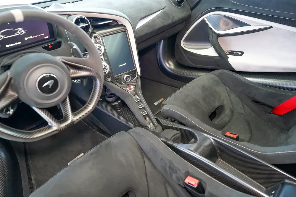 765 LT | FULL CARBON INTERIOR AND EXTERIOR | NARDO GREY | GCC - Image 19