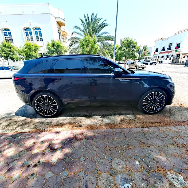 2022  Range Rover Velar R-Dynamic SE | GCC  with full service history - Image 4