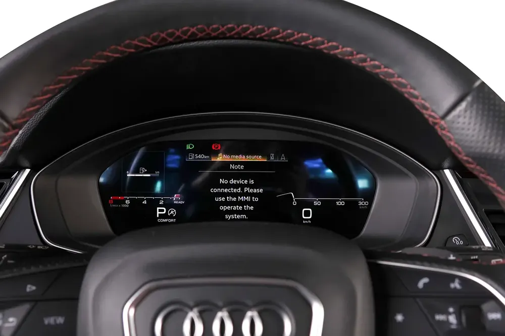 2023-AUDI SQ5 QUATTRO SPORT PACKAGE-WARRANTY AVAILABLE-FULL SERVICE HISTORY-GCC - Image 18
