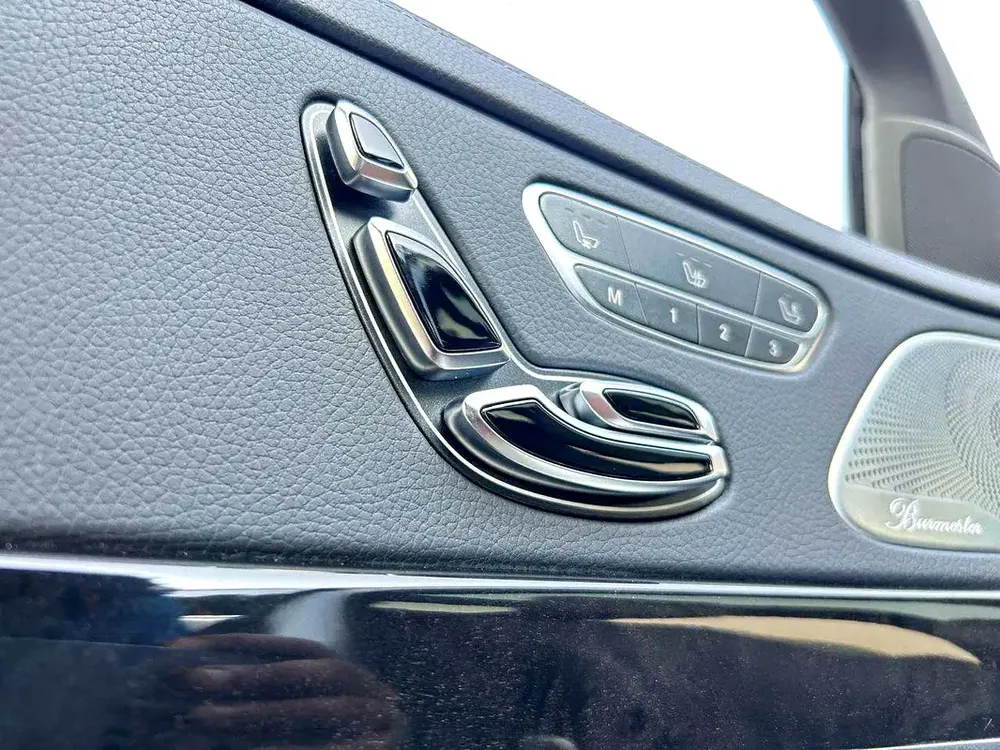 BENZ S560 | 2018 | MINT CONDITION | FRESH JAPAN IMPORT - Image 15