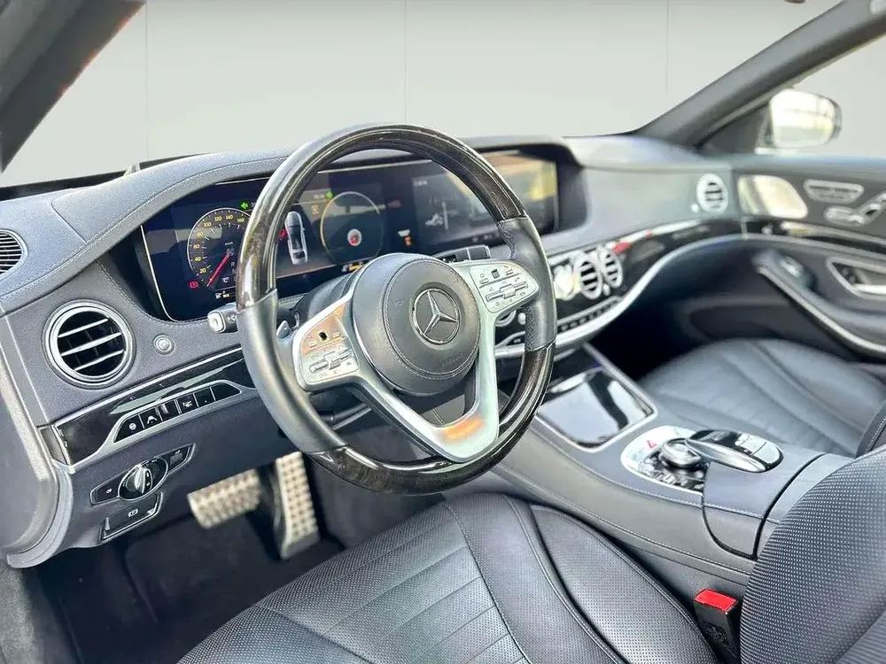 BENZ S560 | 2018 | MINT CONDITION | FRESH JAPAN IMPORT - Image 18