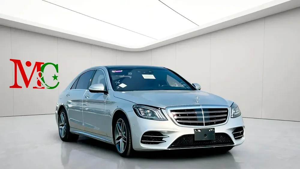 BENZ S560 | 2018 | MINT CONDITION | FRESH JAPAN IMPORT - Image 4