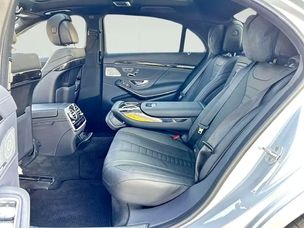 BENZ S560 | 2018 | MINT CONDITION | FRESH JAPAN IMPORT - Image 9