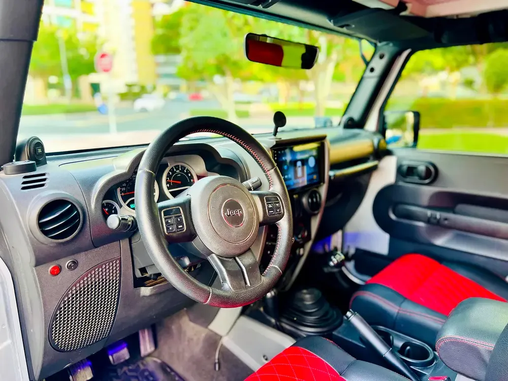 Jeep Wrangler Sport 2009 GCC Specs - Well Maintained - Image 9