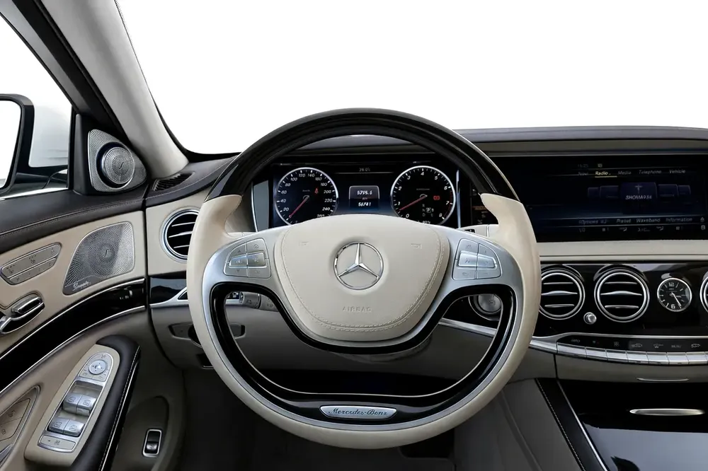 Mercedes S600 Maybach V12 l GCC l Full Gargash History l Flagship Luxury - Image 13