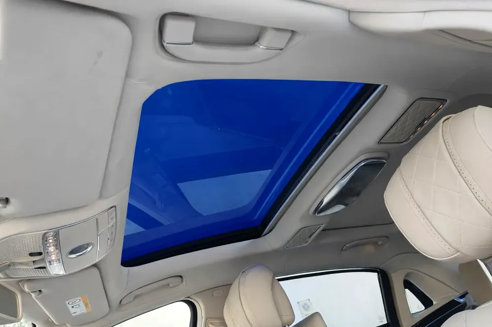 Mercedes S600 Maybach V12 l GCC l Full Gargash History l Flagship Luxury - Image 15