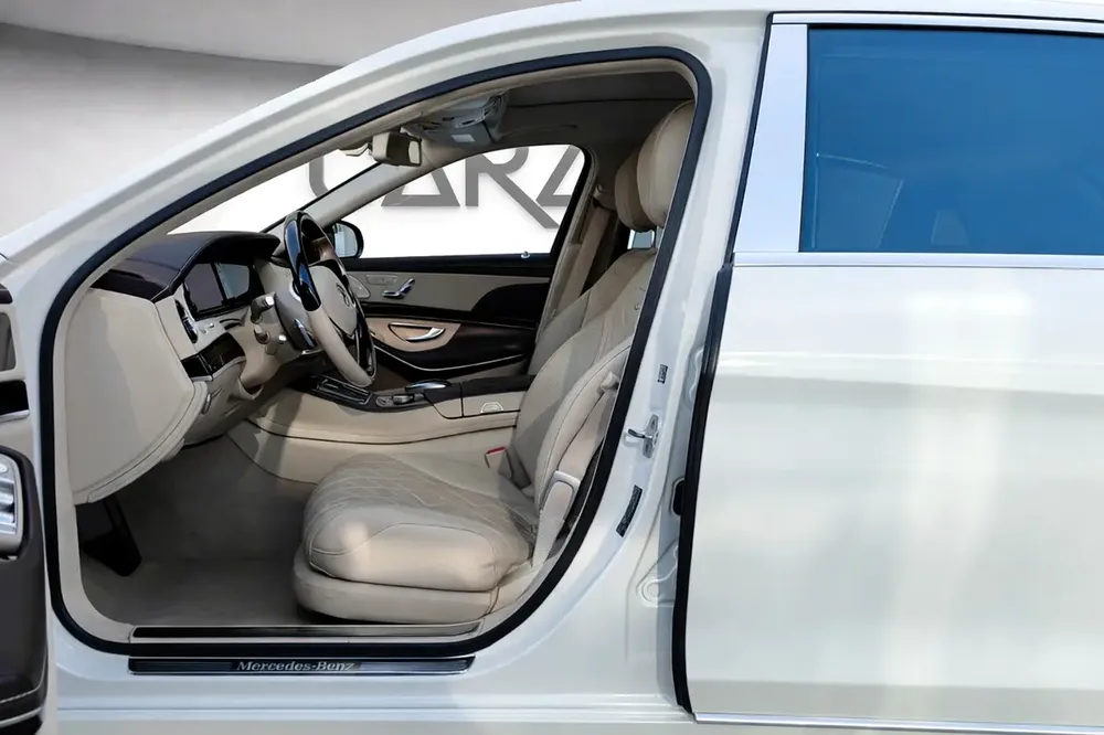 Mercedes S600 Maybach V12 l GCC l Full Gargash History l Flagship Luxury - Image 9