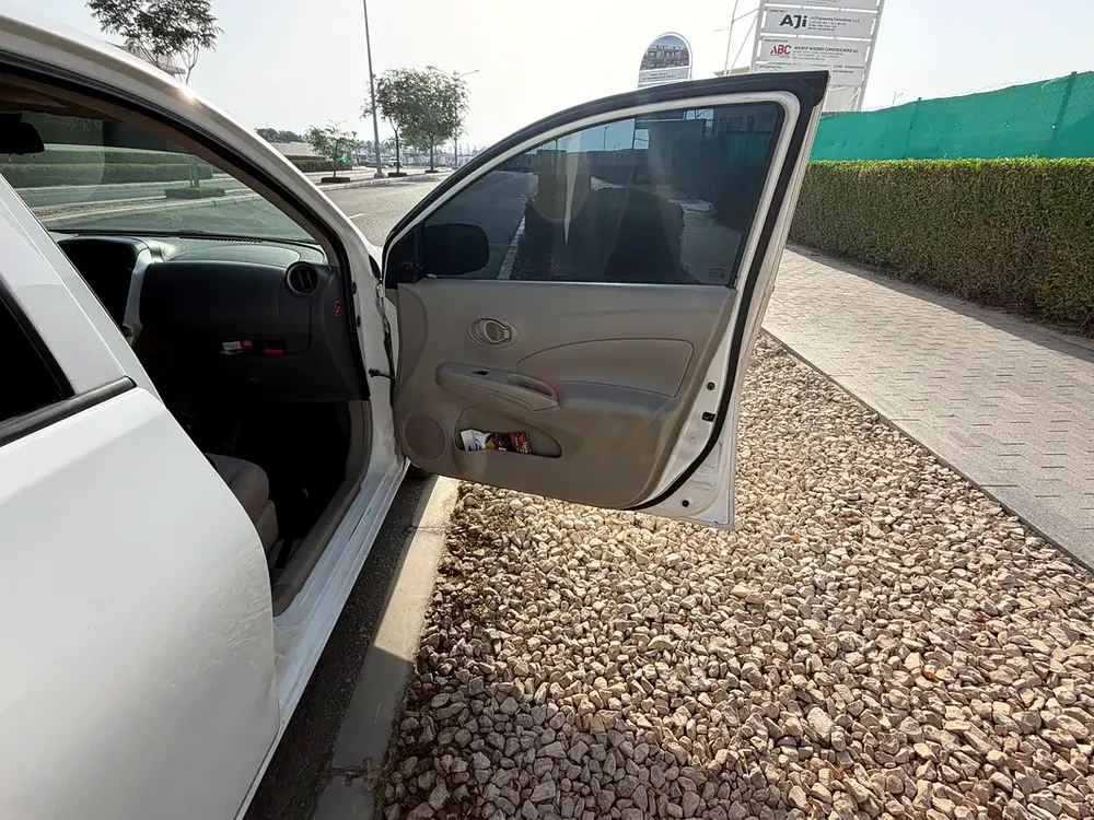 Nissan Sunny 2015 GCC Specs - Reliable  Well Maintained - Image 8