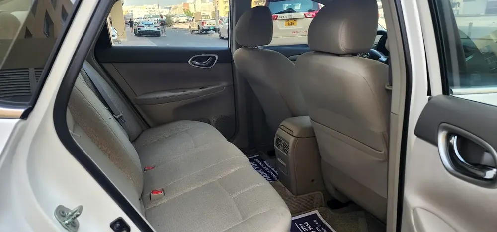 2015 SENTRA 1.6L NO ACCIDENT SINGLE USE - Image 10