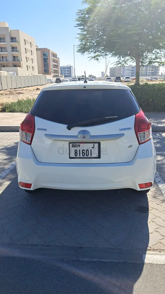 Family car to sell (Toyota Yaris) Genuine Condition - Image 6
