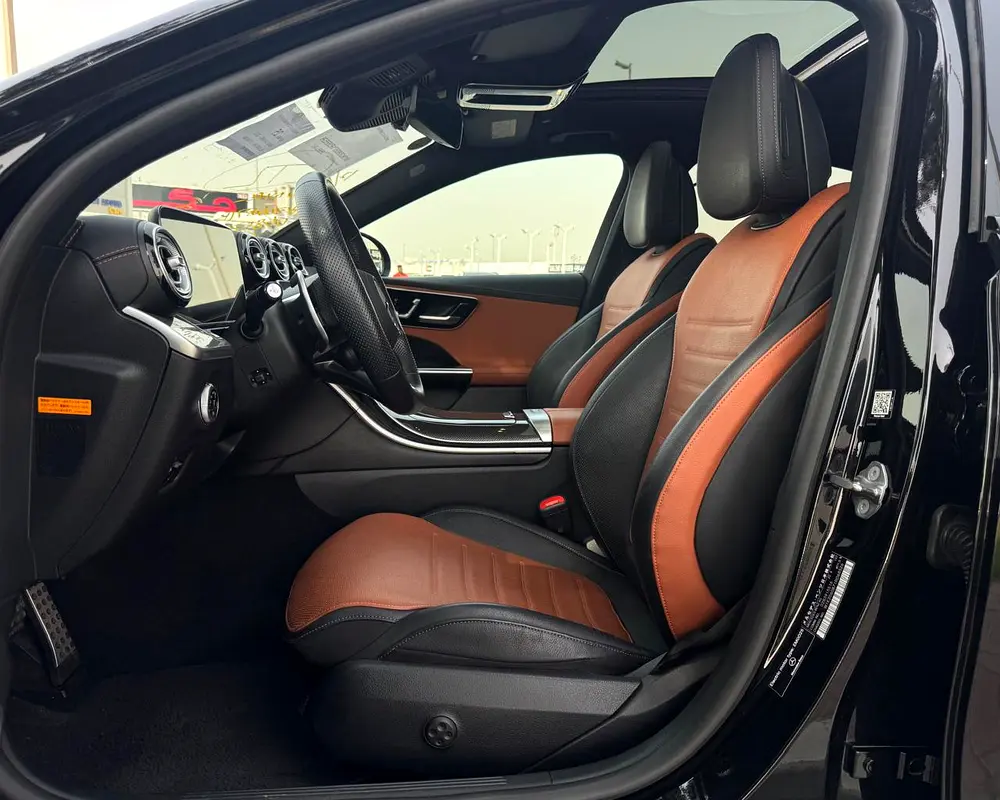 BENZ C43 | ///AMG | 2023 | BROWN INTERIOR | ONLY : 27,596 KM | JAPAN IMPORT | CLEAN TITLE - Image 10