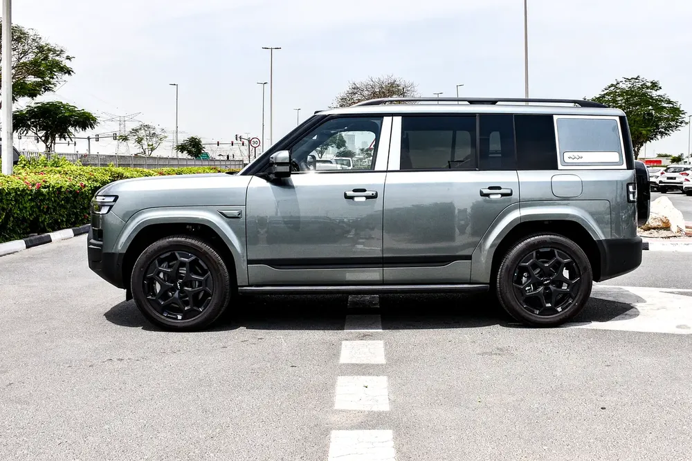 BYD Leopard 7 Titanium 4WD Ultra 2025 | Brand New | Luxury Off-Road SUV - Image 15