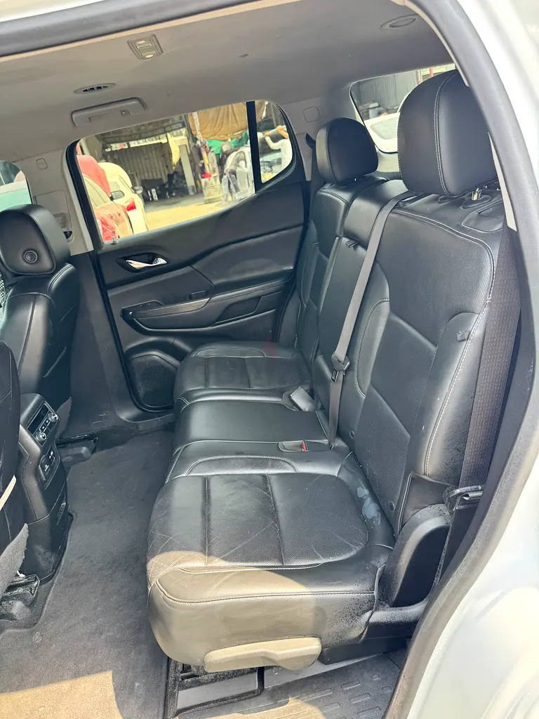 GMC Acadia 2ltr turbo engine in excellent condition urgent sale - Image 19