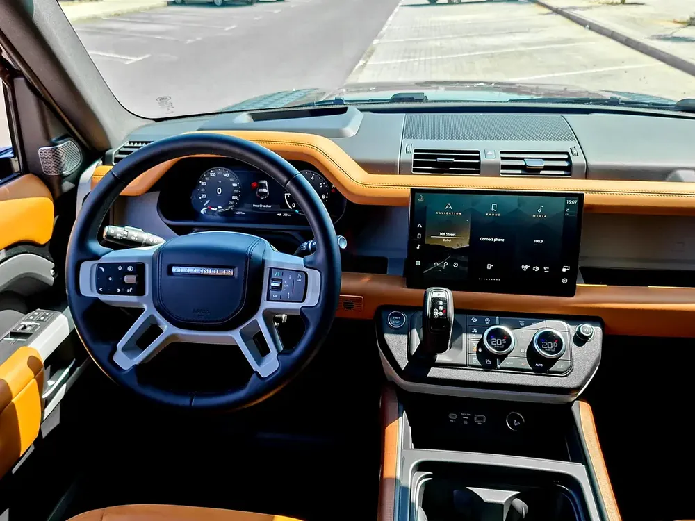 AED 5242/month | 2024 Land Rover Defender 90 HSE | GCC Specs | Ref#474839 - Image 10