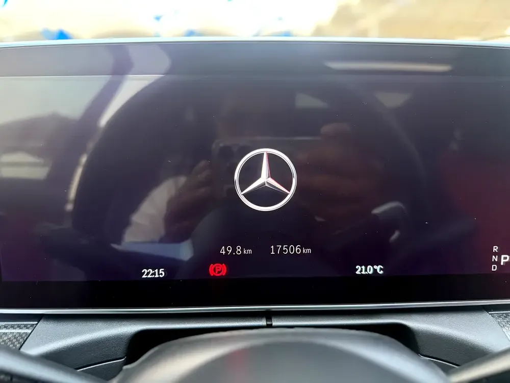 MERCEDES C 43 AMG - 2023 - 17,000 kms - FULL OPTION - JAPANESE SPEC - Image 13