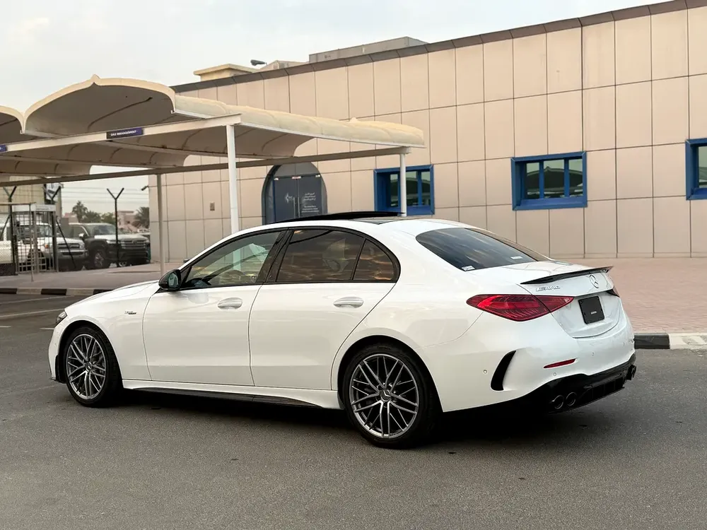 MERCEDES C 43 AMG - 2023 - 17,000 kms - FULL OPTION - JAPANESE SPEC - Image 6