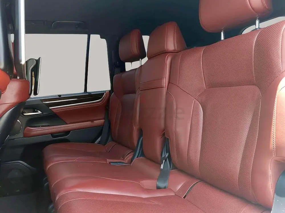 AED 4331/month | 2021 Lexus LX-Series LX 570 Base | GCC Specs | Ref#474036 - Image 12