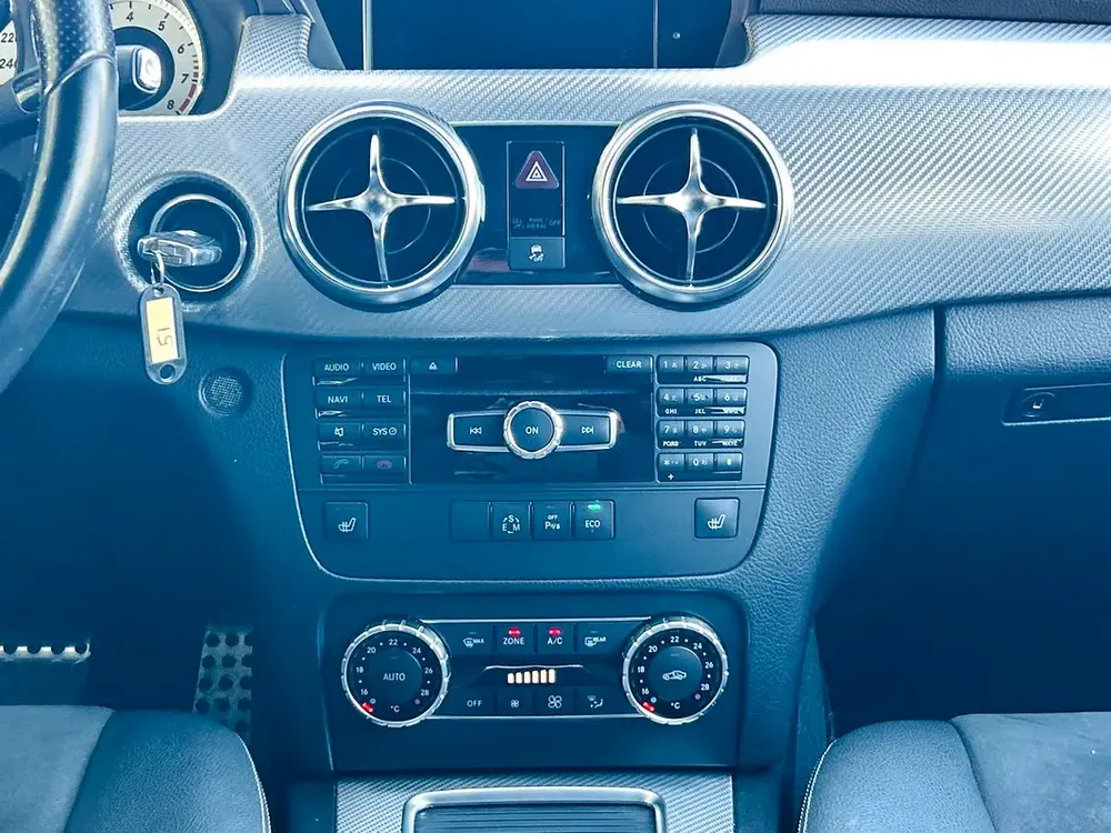 BENZ GLK350 | 2014 | LOW MILEAGE | CLEAN CAR | FRESH JAPAN IMPORT - Image 14