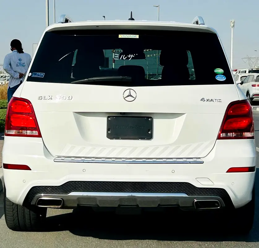 BENZ GLK350 | 2014 | LOW MILEAGE | CLEAN CAR | FRESH JAPAN IMPORT - Image 6