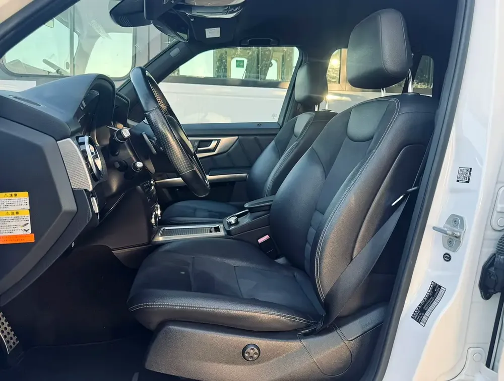 BENZ GLK350 | 2014 | LOW MILEAGE | CLEAN CAR | FRESH JAPAN IMPORT - Image 9
