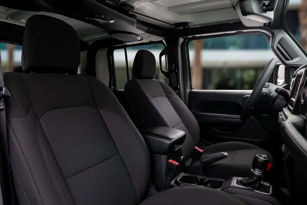 2,840 P.M |  Gladiator Sport | 0% Downpayment | Jeep History! - Image 11