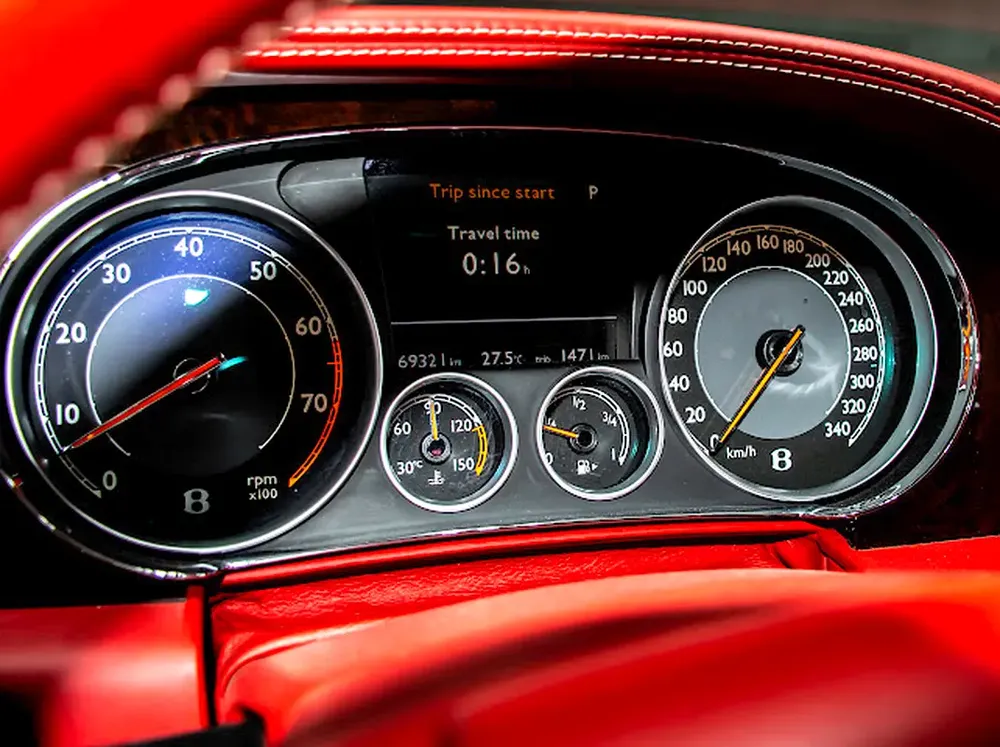 Bentley Continental GTC 2013 | GCC Specs | Pristine Condition ll Low mileage - Image 17
