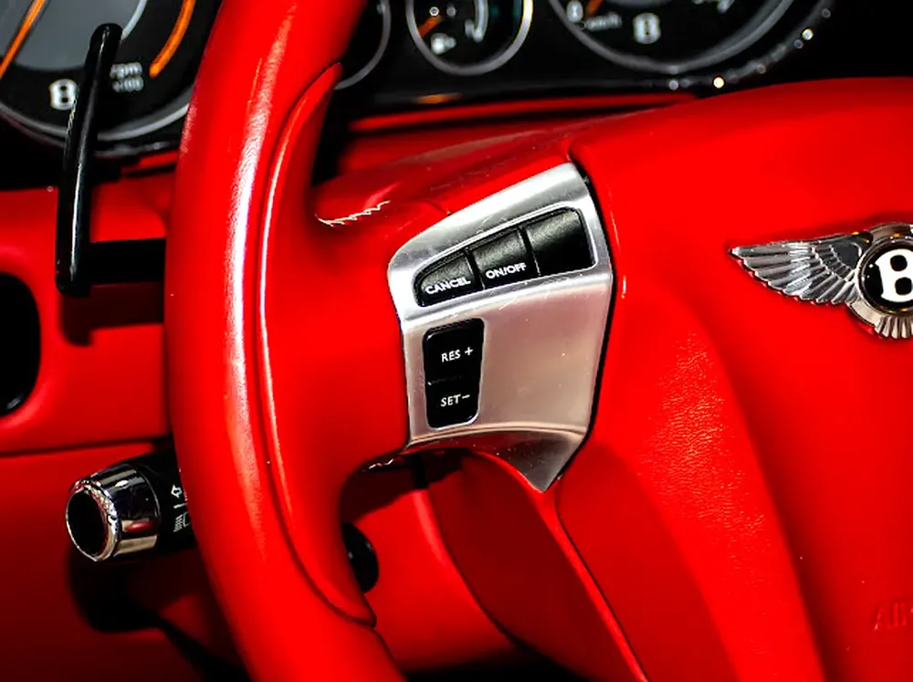 Bentley Continental GTC 2013 | GCC Specs | Pristine Condition ll Low mileage - Image 9